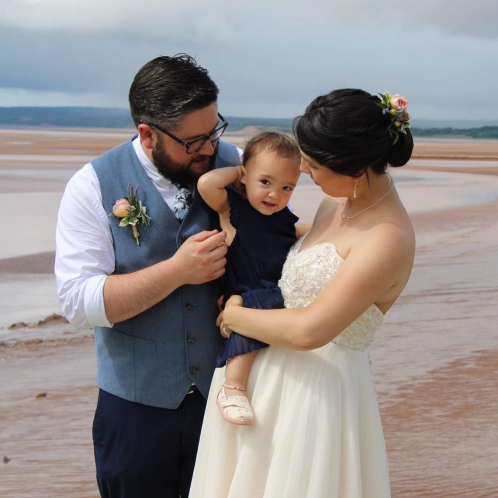 Chester and Felicity wedding dress